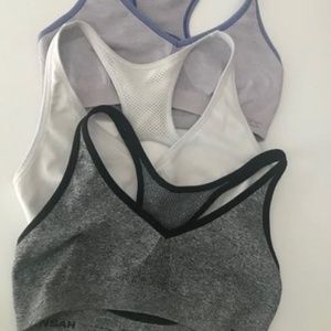 Set of 3 Sports bras, med-high impact